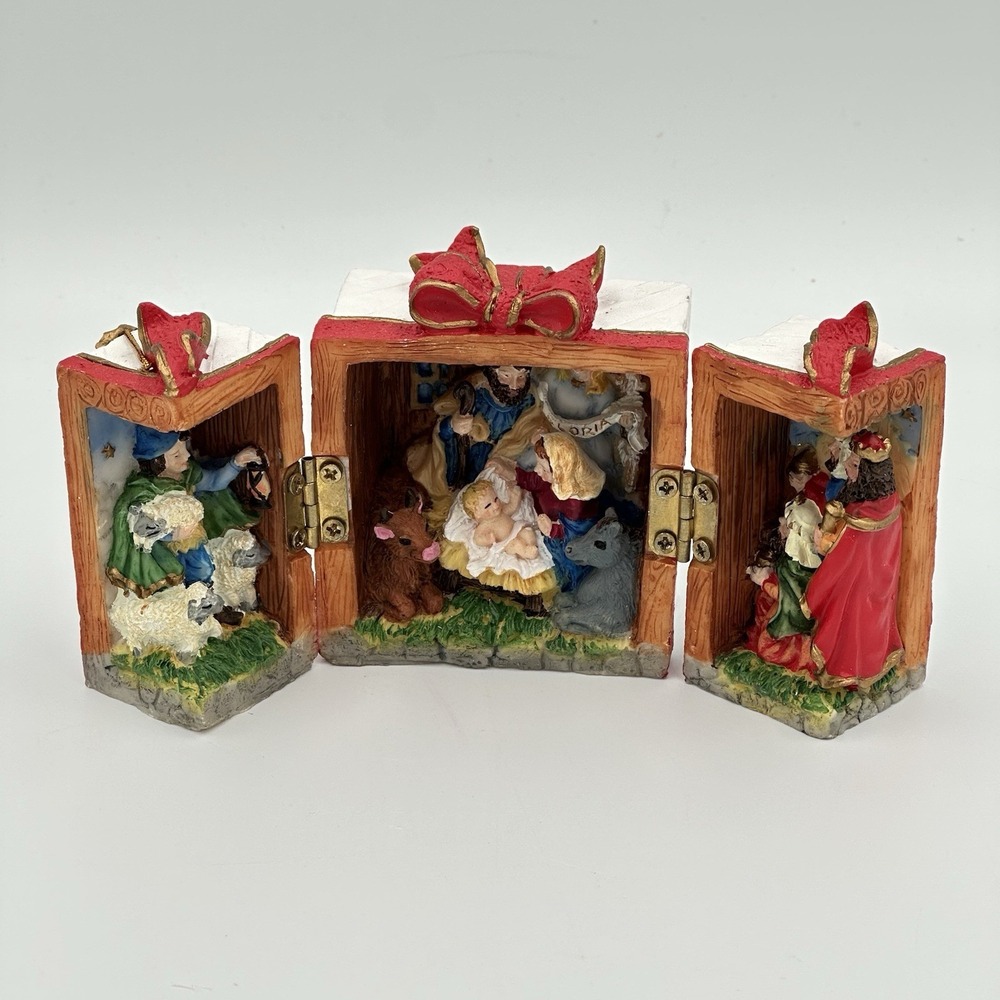 House of Lloyd Christmas Around the World Resin Nativity Gift Box Red Bow 2.25" - Picture 2 of 10